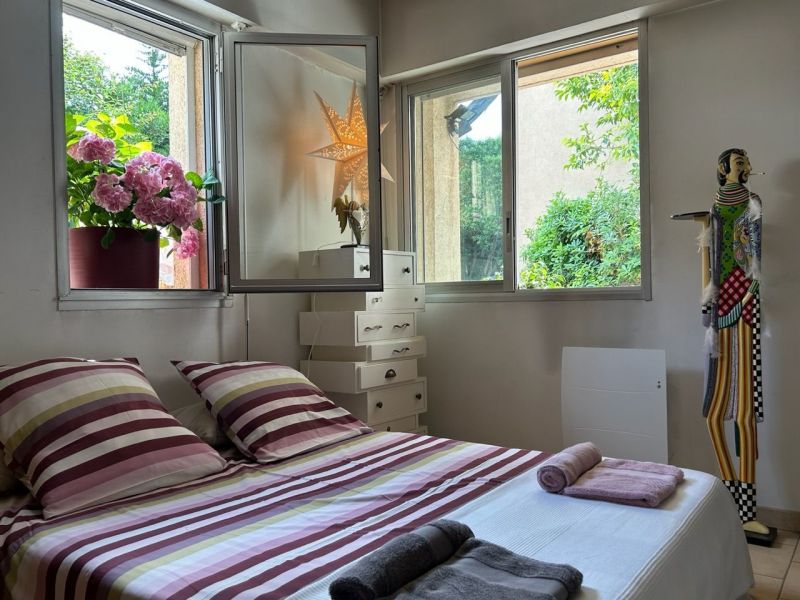 foto 4 Mietobjekt von Privatpersonen Antibes villa Provence-Alpes-Cte d'Azur Alpes-Maritimes Schlafzimmer 2