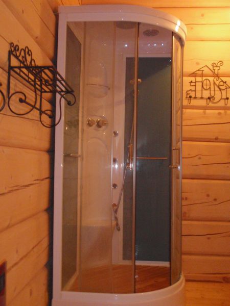 foto 12 Mietobjekt von Privatpersonen La joue du Loup chalet Provence-Alpes-Cte d'Azur Hautes-Alpes Badezimmer 2