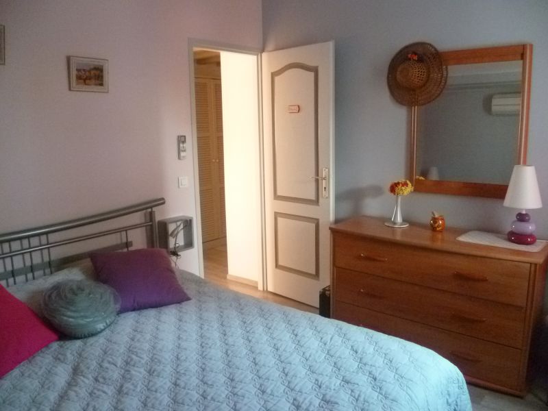 foto 13 Mietobjekt von Privatpersonen Sanary-sur-Mer appartement Provence-Alpes-Cte d'Azur Var Schlafzimmer