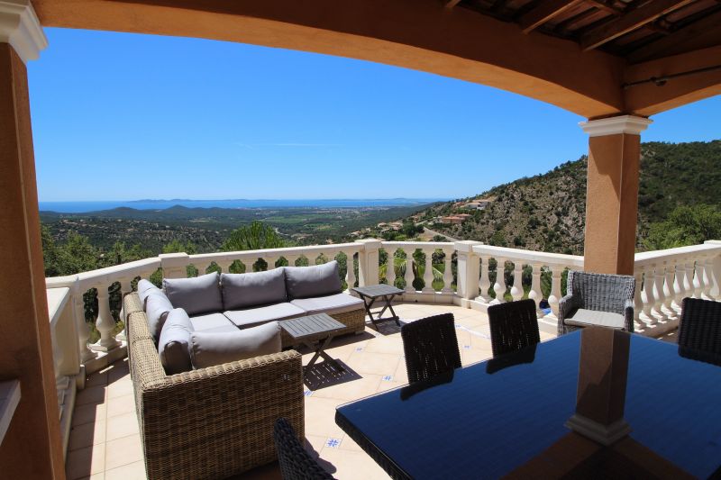 foto 6 Mietobjekt von Privatpersonen La Londe-les-Maures villa Provence-Alpes-Cte d'Azur Var Ausblick von der Terrasse