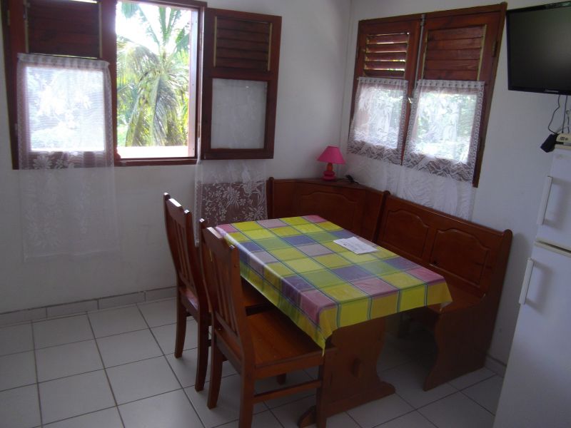 foto 6 Mietobjekt von Privatpersonen Sainte Anne (Guadeloupe) appartement Grande Terre  Kochnische