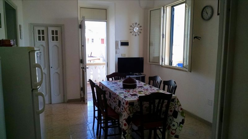 foto 9 Mietobjekt von Privatpersonen Torre Vado appartement Apulien Lecce (+Umland) Esszimmer