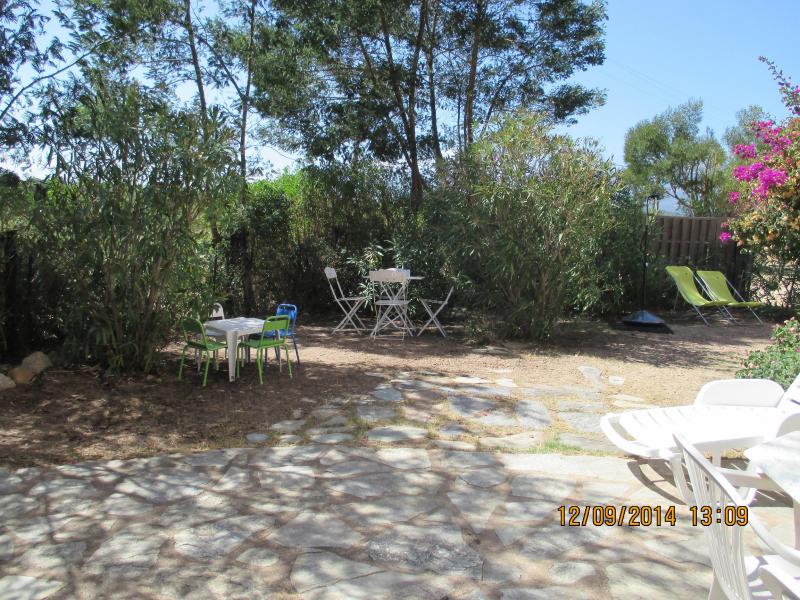 foto 8 Mietobjekt von Privatpersonen Porto Vecchio appartement Korsika Corse du Sud Garten