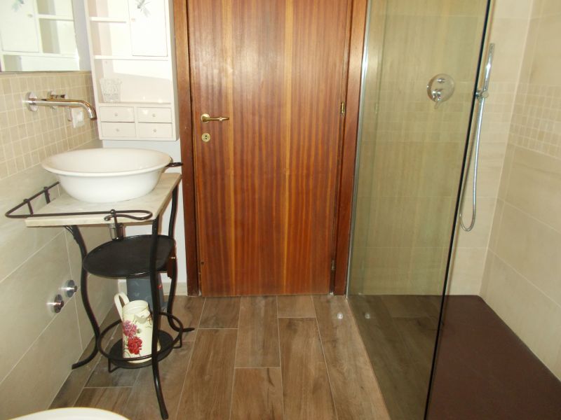 foto 10 Mietobjekt von Privatpersonen Maccagno appartement Lombardei Varese (+Umland) Badezimmer