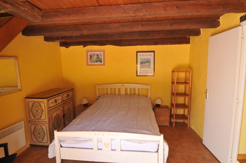 foto 19 Mietobjekt von Privatpersonen Aups villa Provence-Alpes-Cte d'Azur Var Schlafzimmer 3